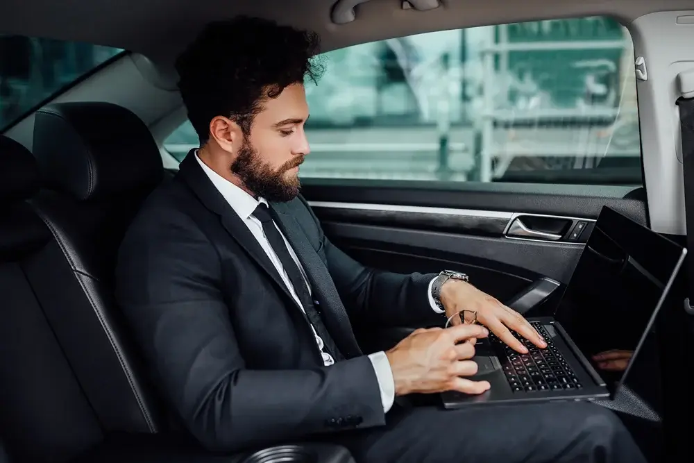 luxury car pick up service near stratford, london